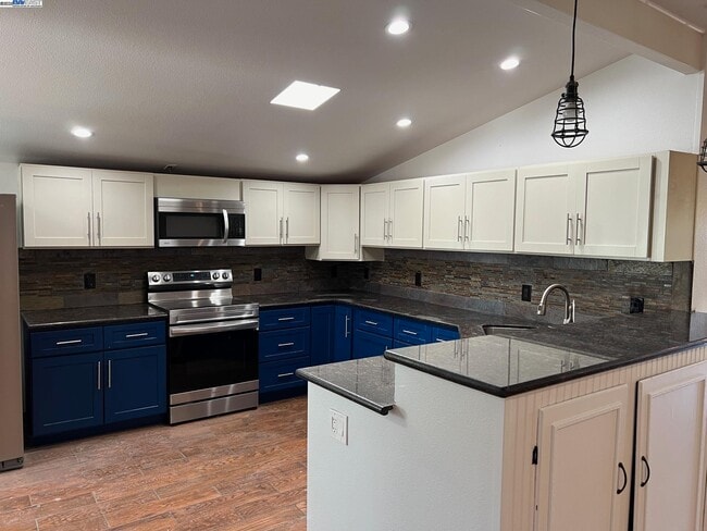 Photo - 6020 Lindemann Rd