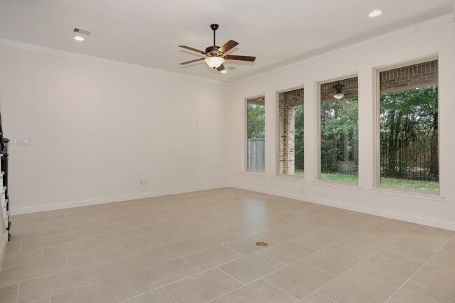 Photo - 34 Daffodil Meadow Pl