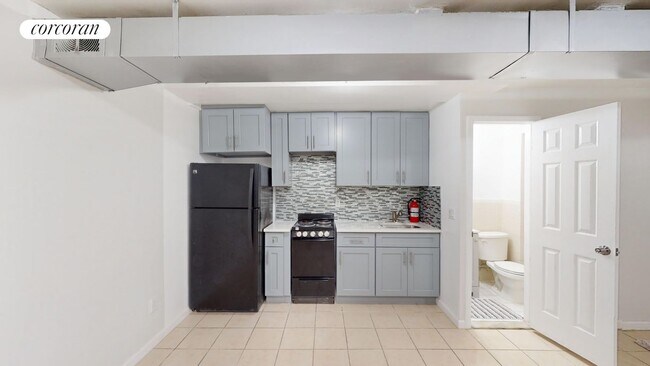 Photo - 4177 Baychester Ave