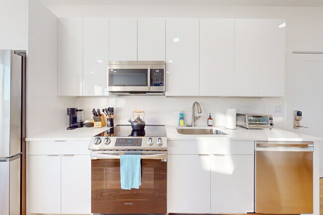 38 Hichborn St Unit 402