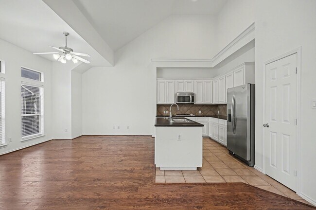 Photo - 2416 Charleston St Unit A