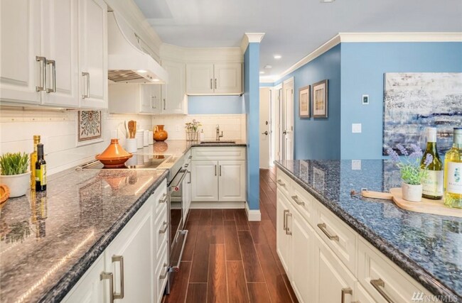 Photo - 1810 43rd Ave E Unidad B102