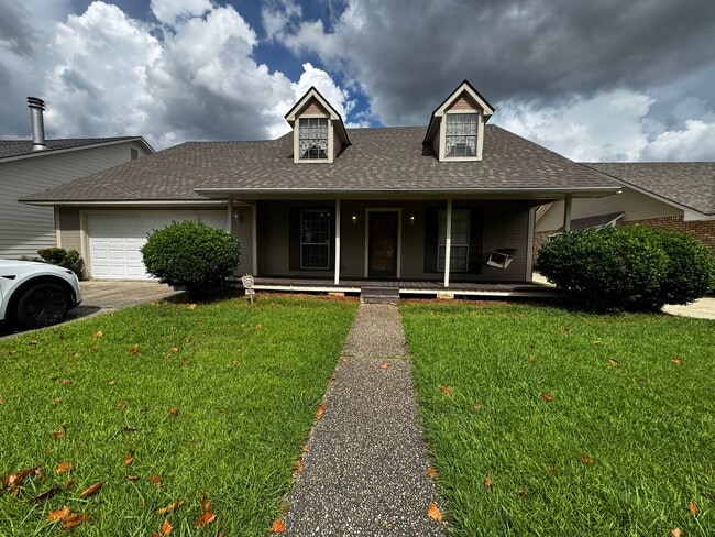 Building Photo - 1729 Tallwood Dr