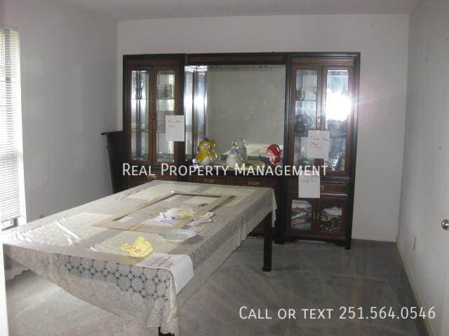 Photo - 420 Lakeview Dr W