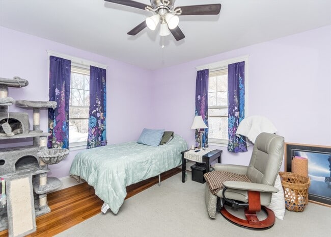 Photo - 1093 Main St Unidad 2