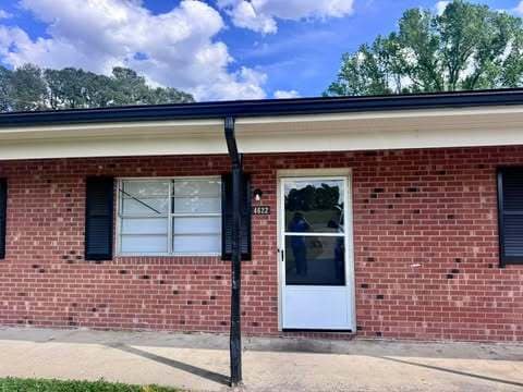 Photo - Brogden Apartments Unit 4