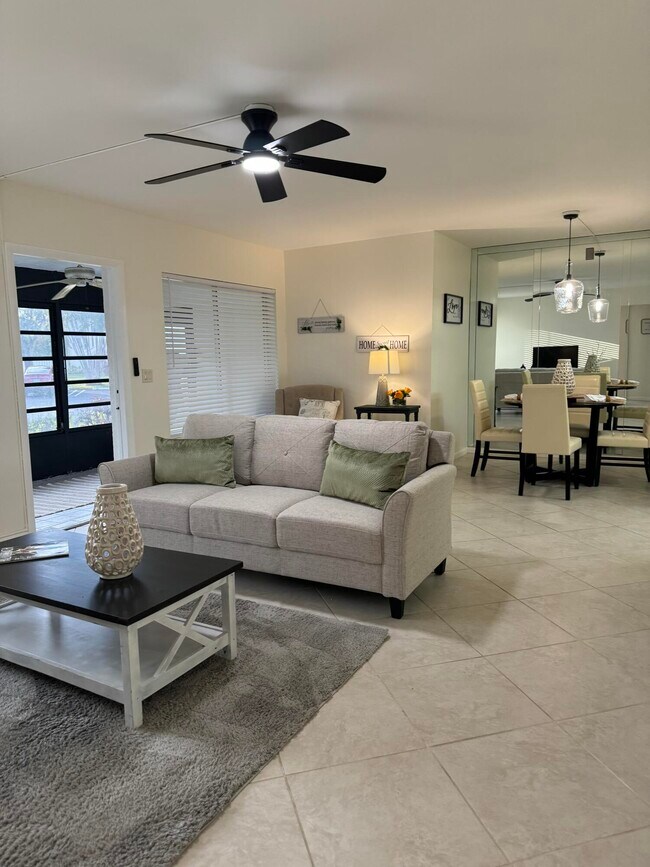 Photo - 3624 La Aires Ct Unit D-1