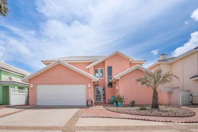 Photo - 13541 Catamaran Dr House