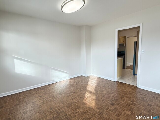 Photo - 25 Cartright St Unit 2D