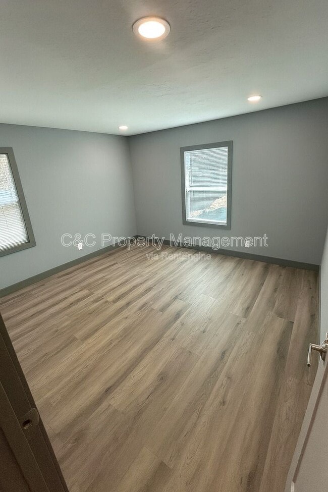 Photo - 2370 Lowell Ave