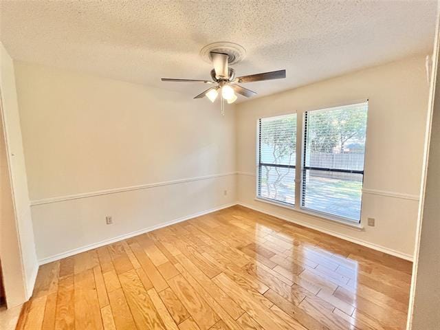 Photo - 3915 Wentworth Dr
