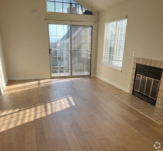 Building Photo - 13792 E Lehigh Ave Unit D Rental