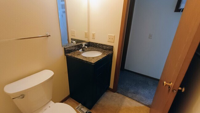 Photo - Charming 1 Bedroom Apartment in Quiet Mont... Unit 31