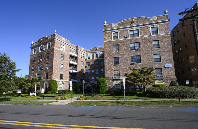 Courtyard at Prospect Apartments For Rent in Hackensack, NJ | ForRent.com