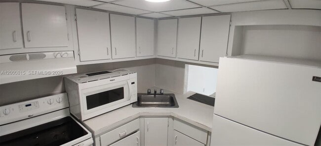 Photo - 4550 NW 9th St Unit 706E