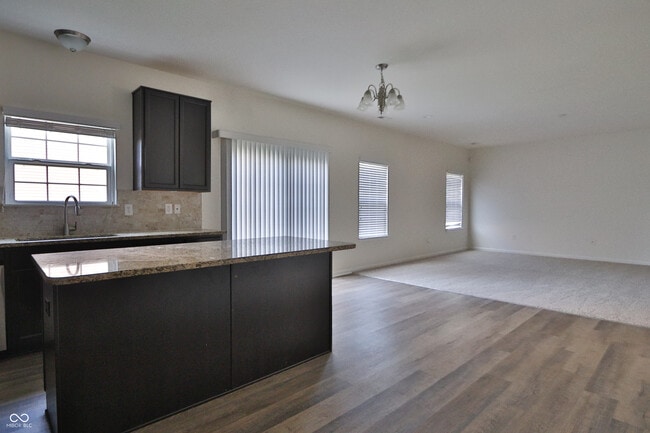 Photo - 1534 Wedgewood Pl