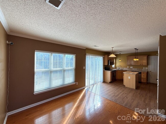 Photo - 7304 Ravanna Dr