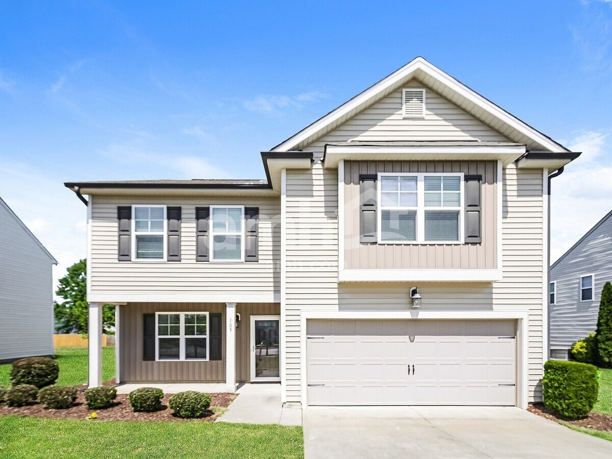 Photo - 105 Shore Pine Dr