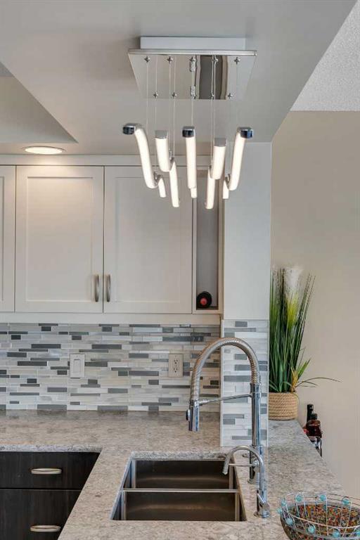 1100 8 Av SW Unité 1906