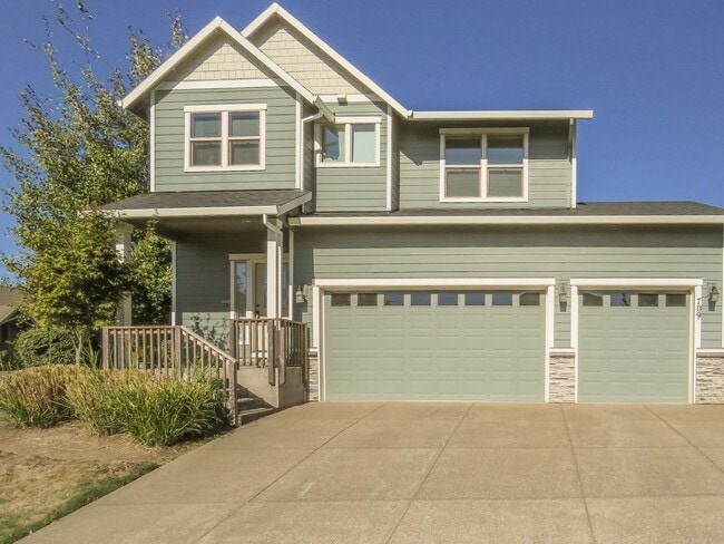 Photo - 3 Bedroom Corner lot Coming Soon in Carlton !