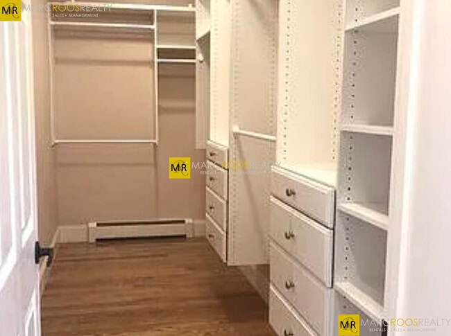 Photo - 52 Rowe St Condo