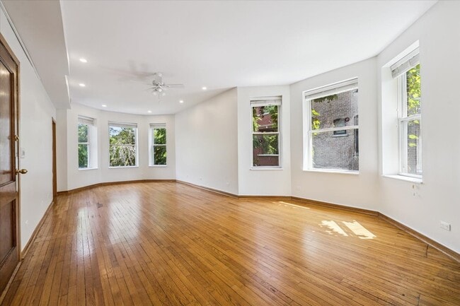 Photo - 2751 W Logan Blvd