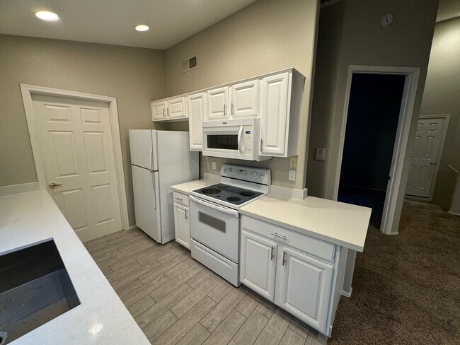 Photo - 7520 E Earll Dr