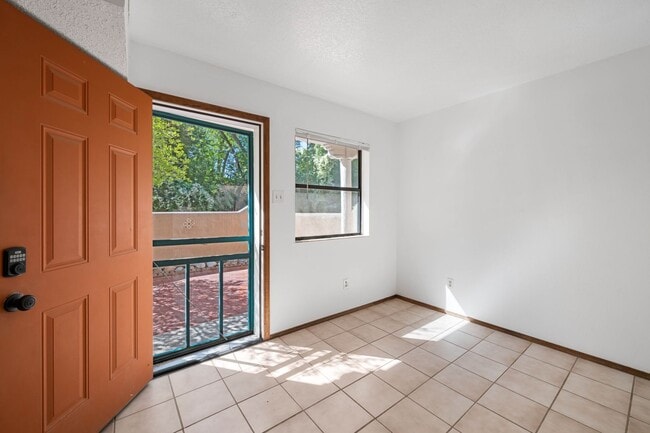 Photo - NEW MOVE-IN SPECIAL! Snug Hillside Ave. Ap... Unit D