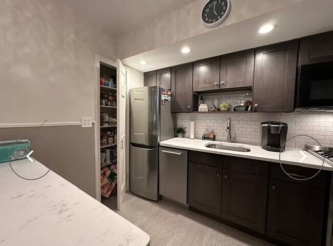 Photo - 145 72nd St Unit E4