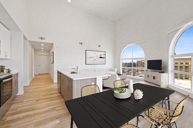 Photo - Lincoln Landing