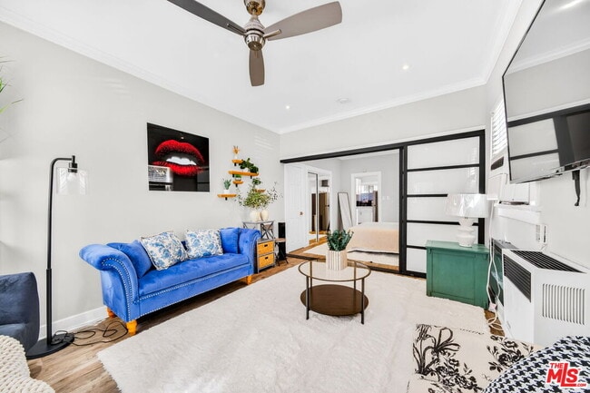 Photo - 5915 Lexington Ave