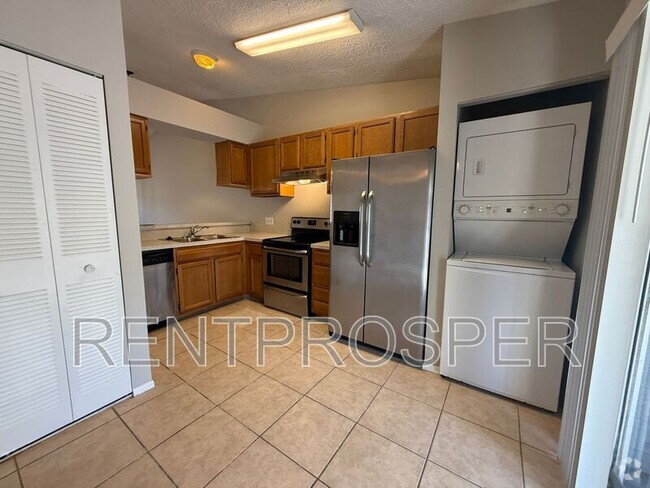 Building Photo - 5453 Lake Margaret Dr Unit J - 910 Rental