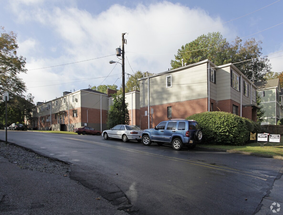 Photo - Seminole Court