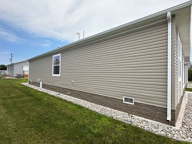 Photo - Ellis Landing Unit Lot 14