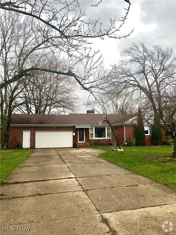 Building Photo - 1007 Ford Rd Rental