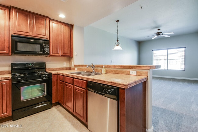 Photo - 5450 E Deer Valley Dr Unidad 4004