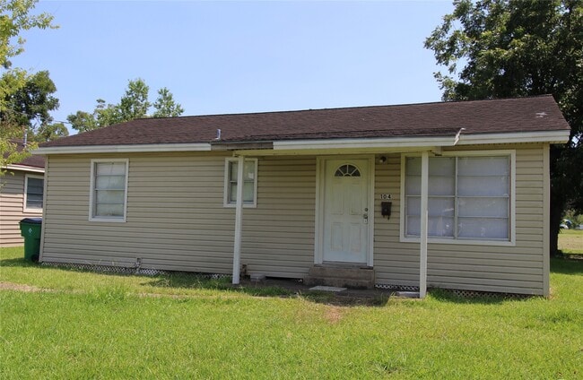 Building Photo - 104 Prewitt Ln Rental