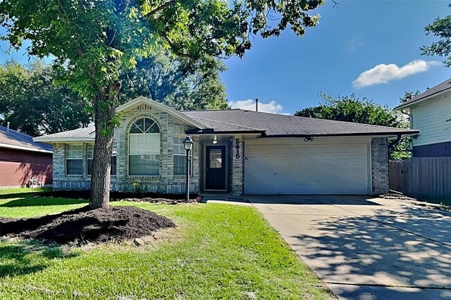 Photo - 2415 Pine Cone Dr Casa