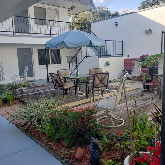 Photo - 2 bedroom 1 bath NEWLY RENOVATED CONDO