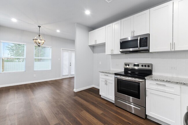 4919 Paradigm Ln