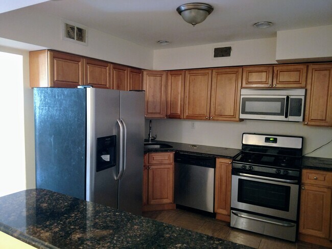 Photo - 13 Skyline Dr Unit 3 BR Apt
