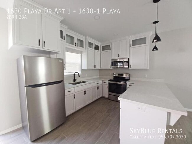 Building Photo - 1630 Playa Dr Unit 1630-1 Playa Rental