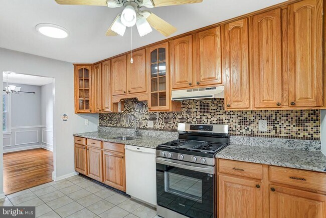 Photo - 5472 Truxion Ct