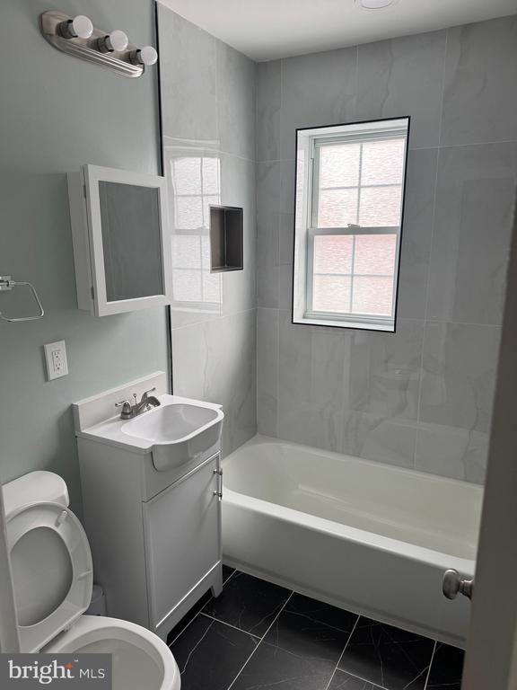 Photo - 1730 Aberdeen Rd