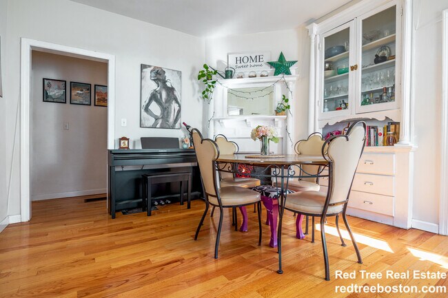 Photo - 66 Brooks St Unit 2