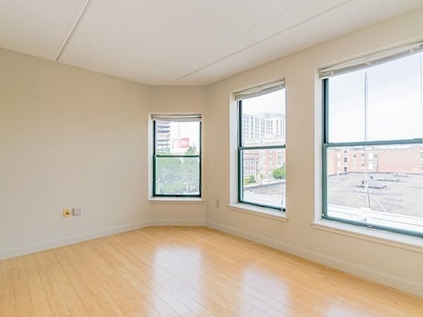 Photo - 137 Peterborough St Unidad 5E