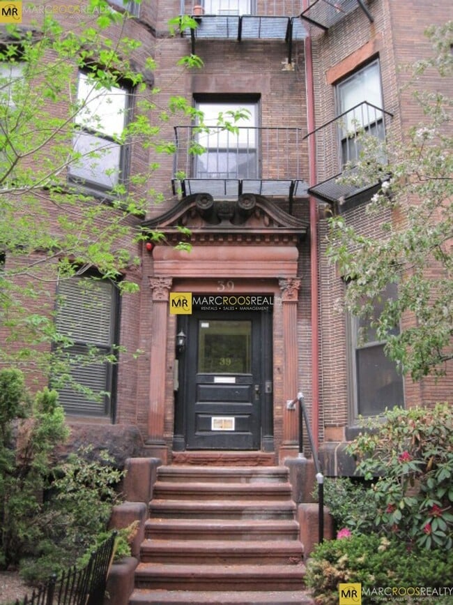 Photo - 37 Bay State Rd