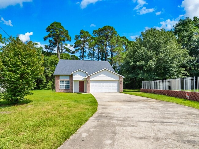 Building Photo - 1061 Quail Hollow Dr