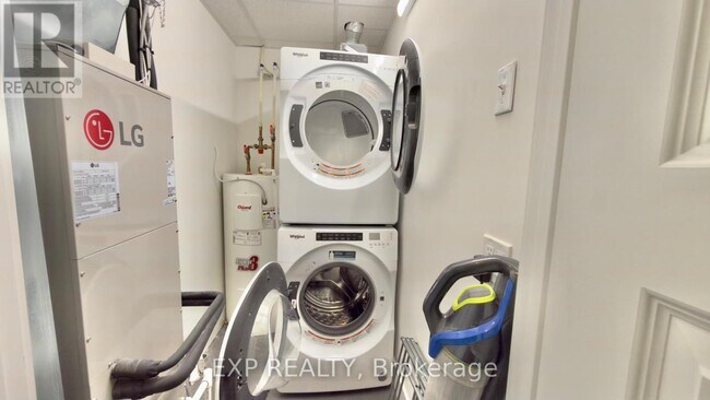 Photo - 103 Roger St Unit 503