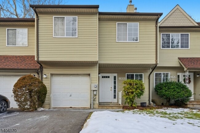 Building Photo - 403 Union St